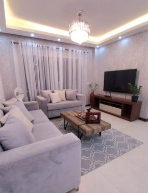 Hermoso apartamento con vista al mar y la ciudad